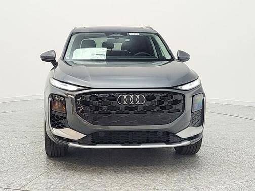 Daytona Gray Pearl Effect 2026 Audi Q3 TFSI quattro S tronic