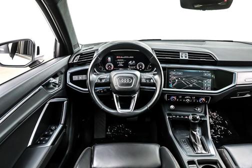 2019 Audi Q3 2.0T S line Prestige