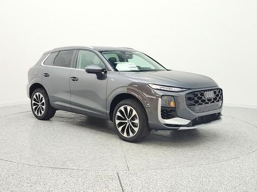 Daytona Gray Pearl Effect 2026 Audi Q3 TFSI quattro S tronic