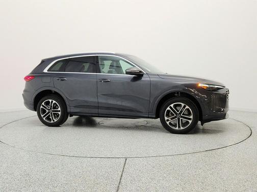 Tambora Gray Metallic 2025 Audi Q5 Premium Plus TFSI quattro S tronic