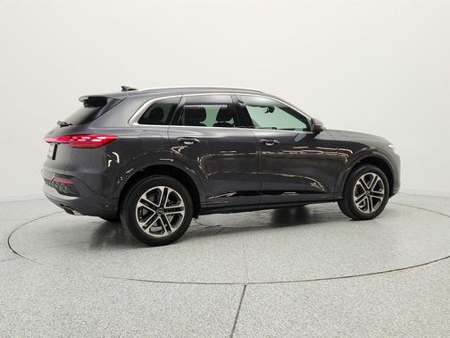 Tambora Gray Metallic 2025 Audi Q5 Premium Plus TFSI quattro S tronic
