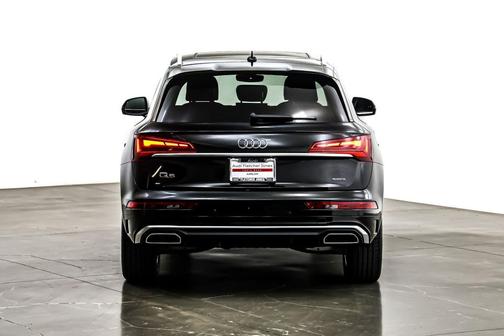 2023 Audi Q5 45 S line Premium