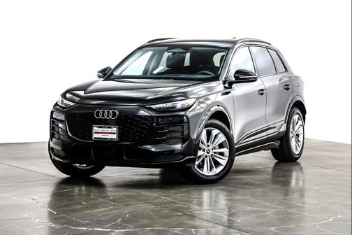 2025 Audi Q6 e-tron Premium Plus