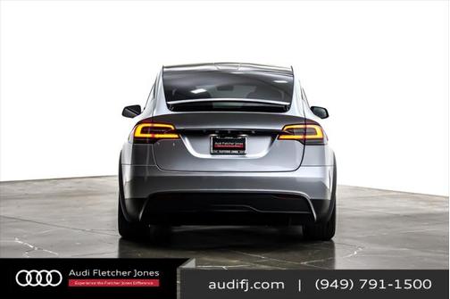 2025 Tesla Model X Plaid