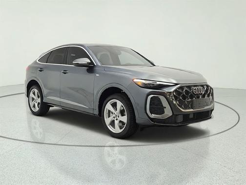 Daytona Gray Pearl Effect 2026 Audi Q5 Sportback Premium Plus TFSI quattro S tronic