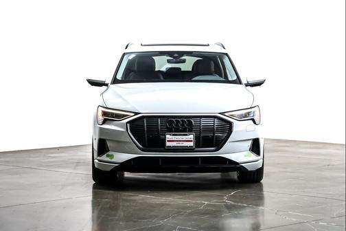 2023 Audi e-tron Premium quattro