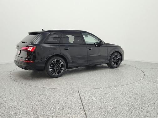 Mythos Black Metallic 2026 Audi Q7 55 Premium Plus