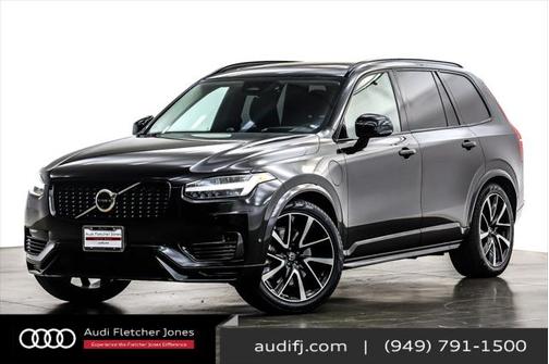 2023 Volvo XC90 Recharge Plug-In Hybrid T8 Ultimate Dark Theme 7-Seater