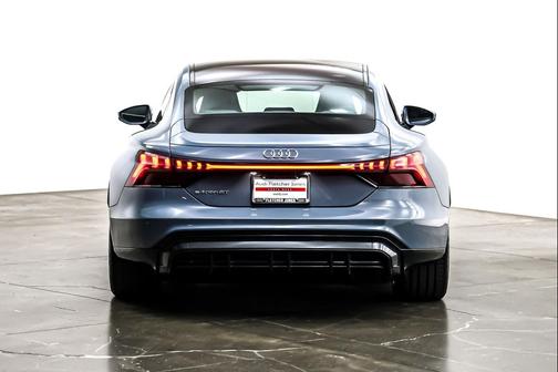 2023 Audi e-tron GT Premium Plus quattro