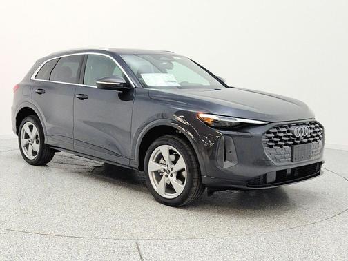 Tambora Gray Metallic 2026 Audi Q5 Premium Plus TFSI quattro S tronic
