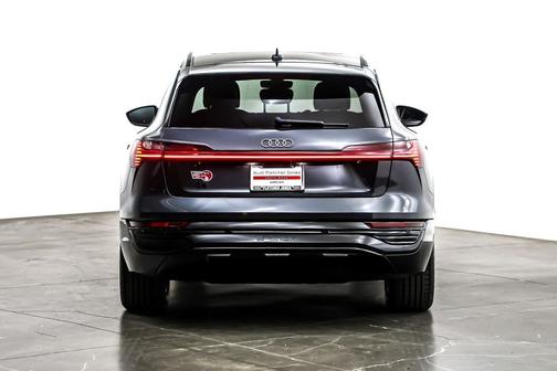 2024 Audi Q8 e-tron Premium