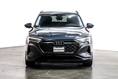 2024 Audi Q8 e-tron Premium