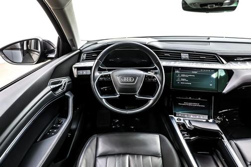 2024 Audi Q8 e-tron Premium