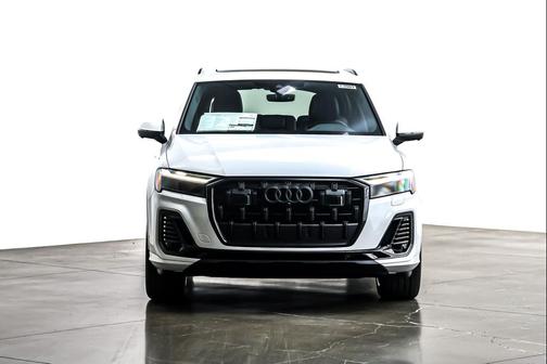 2026 Audi Q7 55 Premium Plus