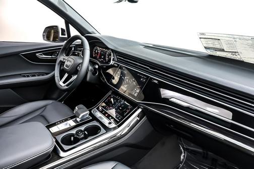 2026 Audi Q7 55 Premium Plus