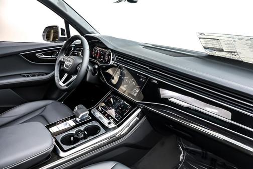 2026 Audi Q7 55 Premium Plus