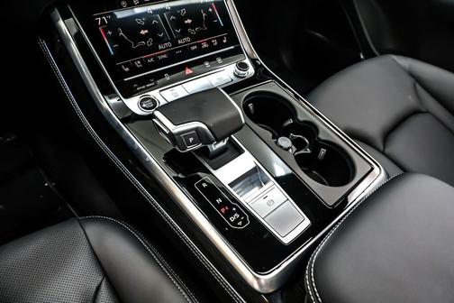 2026 Audi Q7 55 Premium Plus