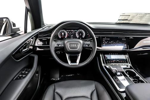 2026 Audi Q7 55 Premium Plus