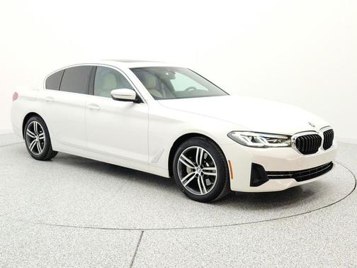 Alpine White 2023 BMW 530 i