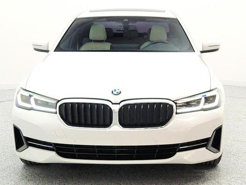 Alpine White 2023 BMW 530 i
