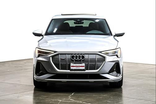 2022 Audi e-tron Sportback S line Premium Plus