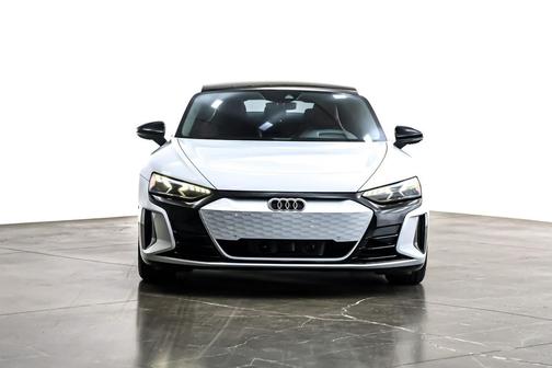 2024 Audi e-tron GT Prestige quattro