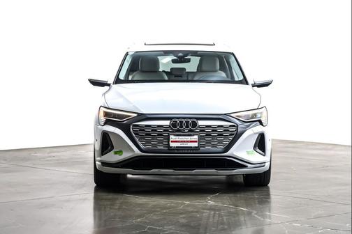 2024 Audi Q8 e-tron Premium Plus