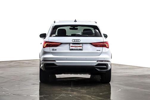 2025 Audi Q3 Premium 45 TFSI S line quattro Tiptronic