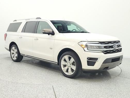 Star White Metallic Tri-Coat 2024 Ford Expedition Max King Ranch