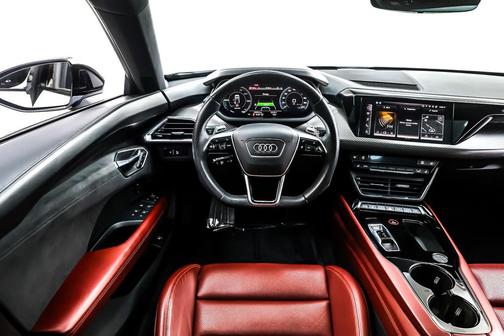 2022 Audi e-tron GT Premium Plus