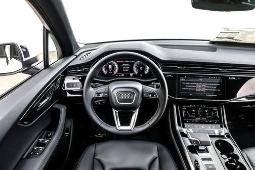 2026 Audi Q7 45 Premium Plus