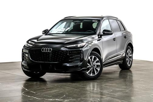 2025 Audi Q6 e-tron Premium Plus quattro