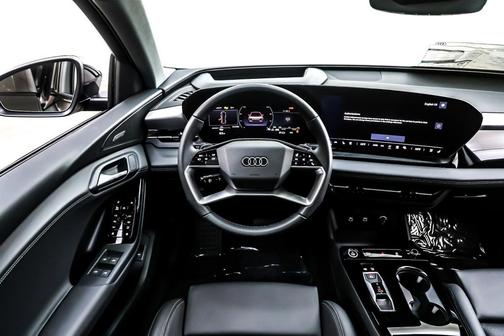 2025 Audi Q6 e-tron Premium Plus quattro