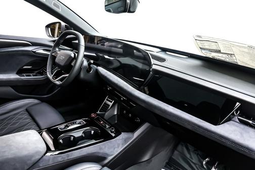 2025 Audi S6 e-tron Premium Plus