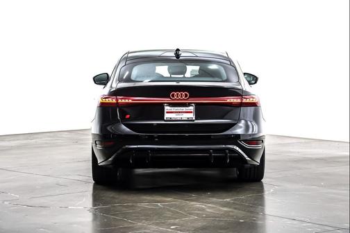 2025 Audi S6 e-tron Premium Plus