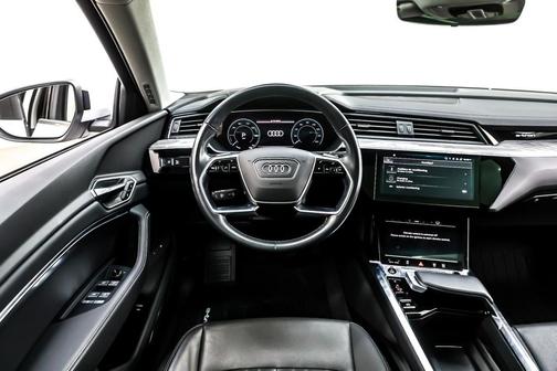 2024 Audi Q8 e-tron Premium Plus