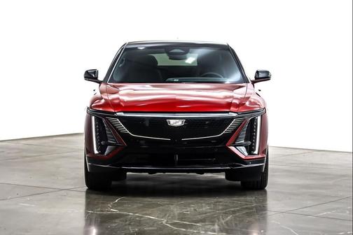 2025 Cadillac LYRIQ Sport