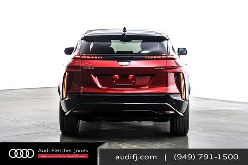 2025 Cadillac LYRIQ Sport