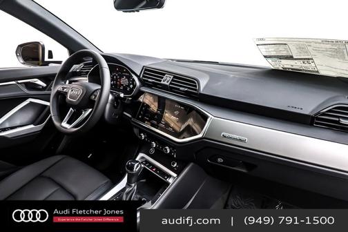 2025 Audi Q3 Premium 45 TFSI S line quattro Tiptronic