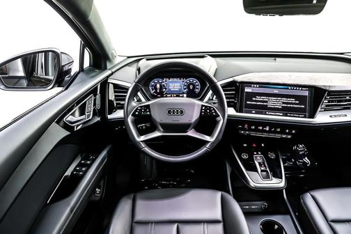 2024 Audi Q4 e-tron Prestige 55 quattro