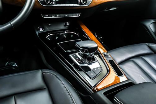 2023 Audi A4 40 Premium