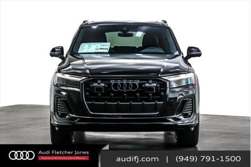 2025 Audi Q7 45 Premium Plus