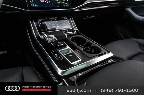 2025 Audi Q7 45 Premium Plus