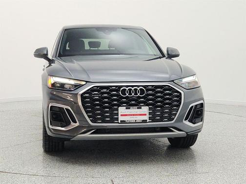 Daytona Gray Pearl Effect 2023 Audi Q5 45 S line Premium Plus