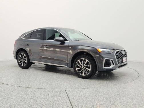 Daytona Gray Pearl Effect 2023 Audi Q5 45 S line Premium Plus