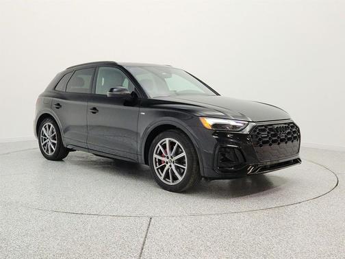 Mythos Black Metallic 2024 Audi Q5 55 S line Premium Plus