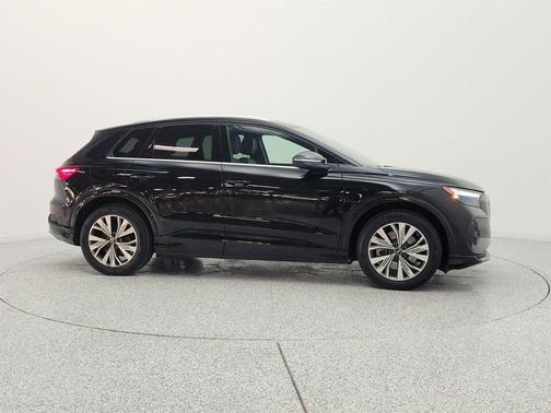Mythos Black Metallic 2023 Audi Q4 e-tron Premium Plus 40 RWD