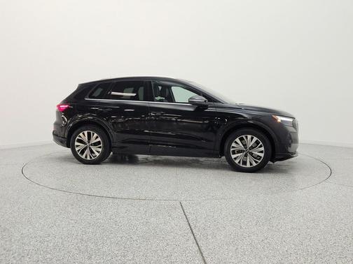 Mythos Black Metallic 2023 Audi Q4 e-tron Premium Plus 40 RWD