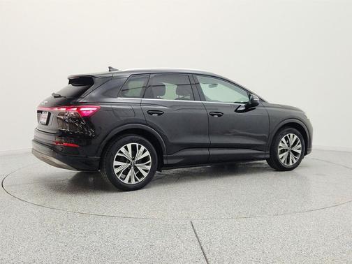 Mythos Black Metallic 2023 Audi Q4 e-tron Premium Plus 40 RWD