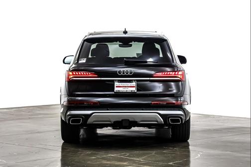 2025 Audi Q7 55 Premium Plus